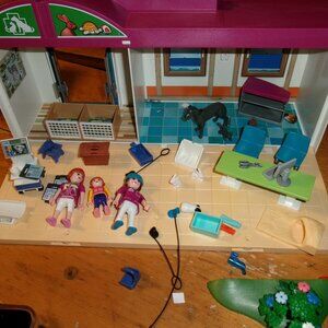 Playmobil City life traveling vet complete